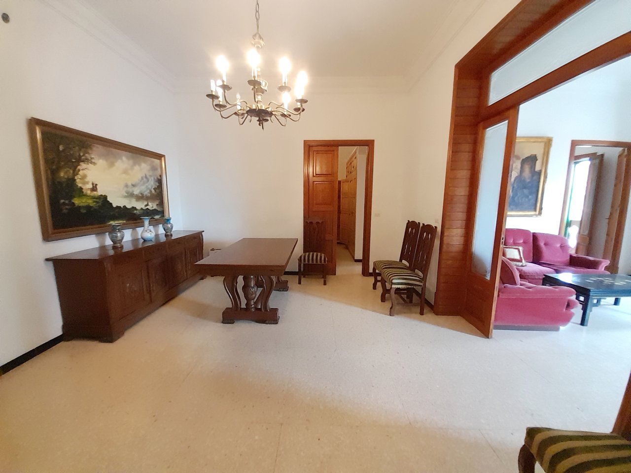 Inversión: Casa de pueblo de 3 plantas con patio y terrazas en Ses Salines -- L 35