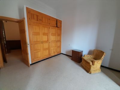 Inversión: Casa de pueblo de 3 plantas con patio y terrazas en Ses Salines -- L 35