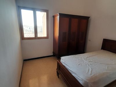 Inversión: Casa de pueblo de 3 plantas con patio y terrazas en Ses Salines -- L 35