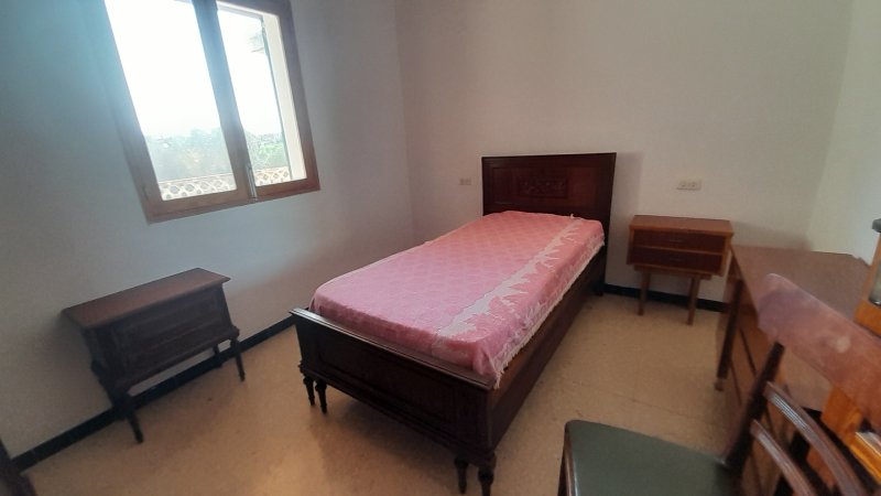 Inversión: Casa de pueblo de 3 plantas con patio y terrazas en Ses Salines -- L 35