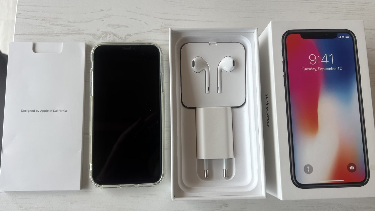 iPhone X    256 GB