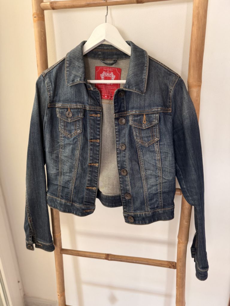 Jeans jackets, size M