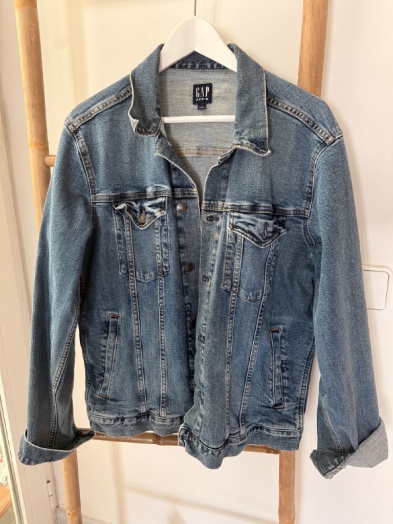 Jeans jackets, size M