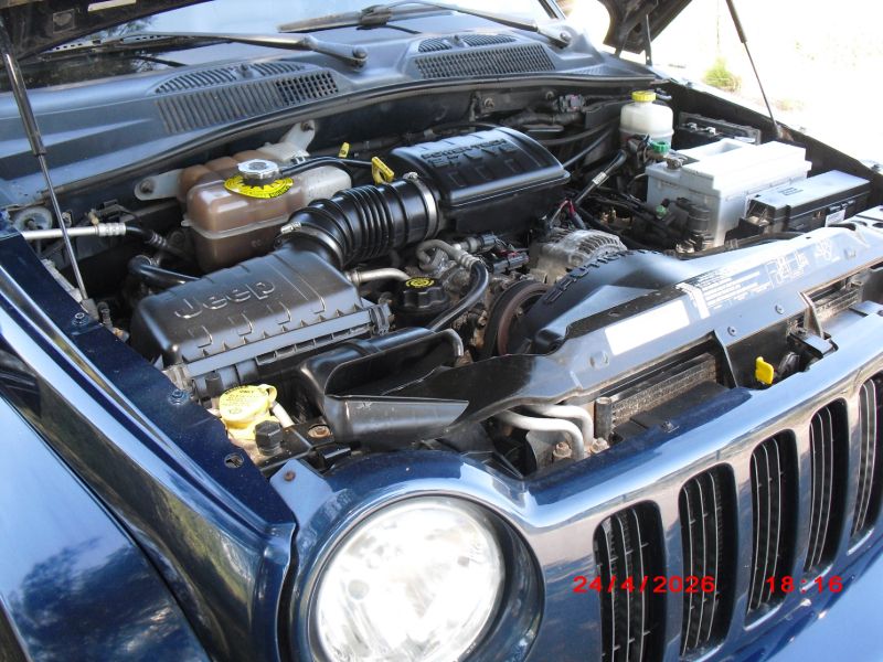 Jeep Cherokee 3.7 L - V6 Automatic 4x4