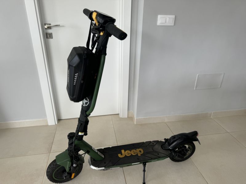 Jeep E-Scooter 2XE Adventurer Elektroroller 10W Grün