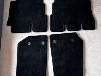 Jeep Wrangler Fußmatten Original und Reserveradabdeckung Top Zustand