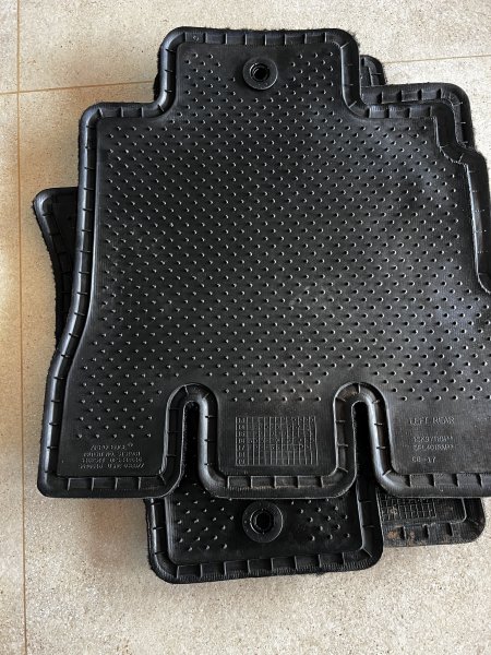 Jeep Wrangler Fußmatten Original und Reserveradabdeckung Top Zustand