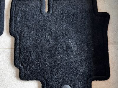 Jeep Wrangler Fußmatten Original und Reserveradabdeckung Top Zustand