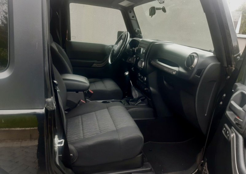 Jeep Wrangler JK 2.8 CRD Sport 2-Türer Allrad Hardtop & Softtop