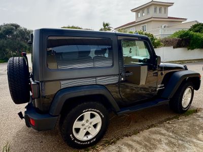 Jeep Wrangler JK 2.8 CRD Sport 2-Türer Allrad Hardtop & Softtop