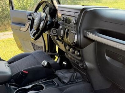 Jeep Wrangler JK 2.8 CRD Sport 2-Türer Allrad Hardtop & Softtop