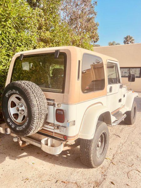 Jeep Wrangler YJ Laredo 4x4 Clásico - Techo Rígido - Muy Original