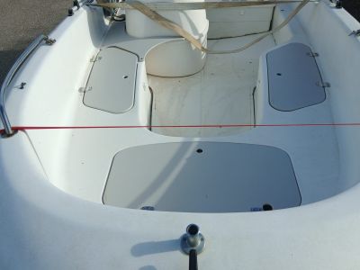 Jenneau Chantier console boat 4m 15HP outboard with trailer