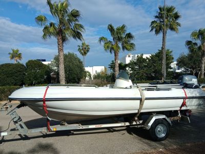 Jenneau Chantier console boat 4m 15HP outboard with trailer