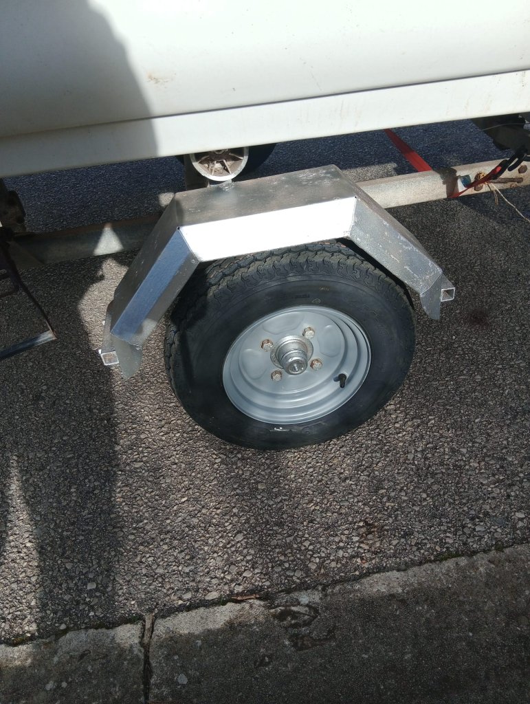 Jenneau Chantier console boat 4m 15HP outboard with trailer