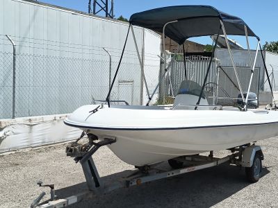 Jenneau Chantier console boat 4m 15HP outboard with trailer
