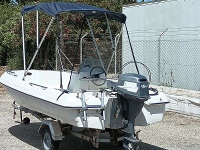 Jenneau Chantier console boat 4m 15HP outboard with trailer
