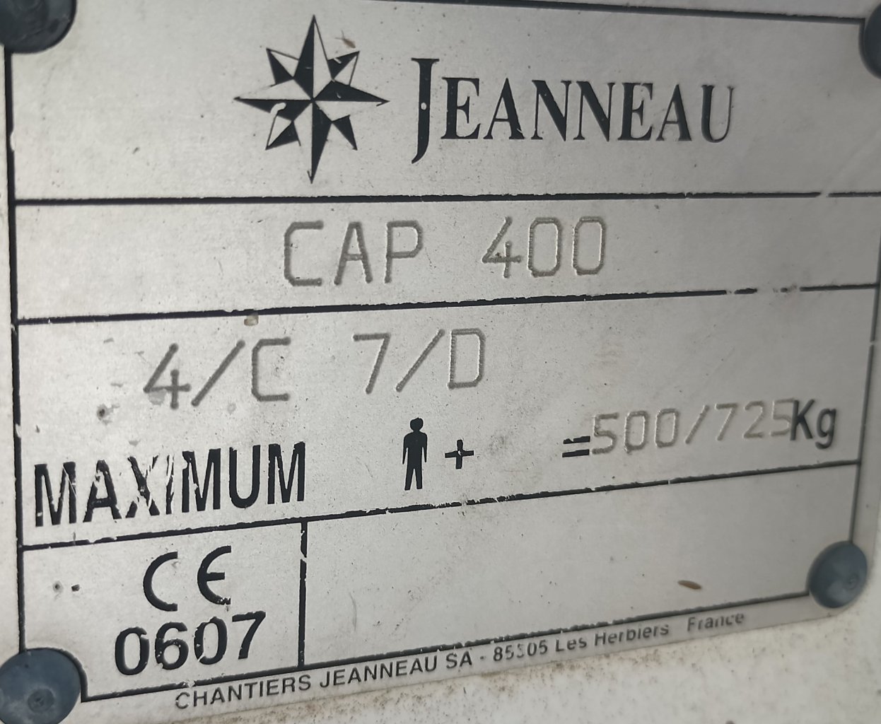 Jenneau Chantier console boat 4m 15HP outboard with trailer