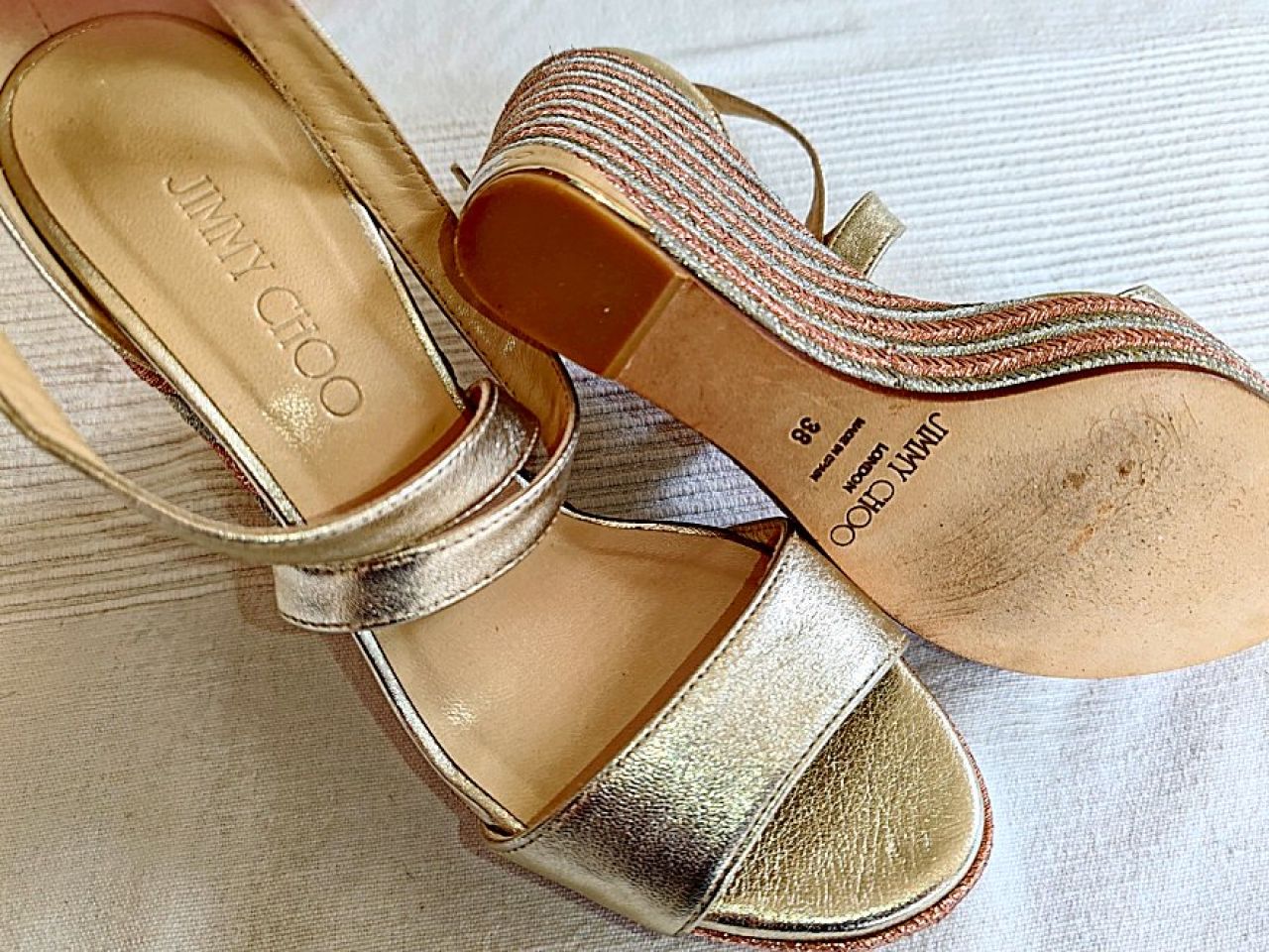 JIMMY CHOO Portia 120 Keilsandale aus Metallic-Leder, Größe 38