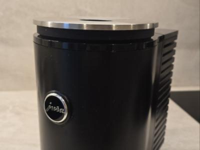 Cafetera Jura E8 Platin + Enfriador Cool Control