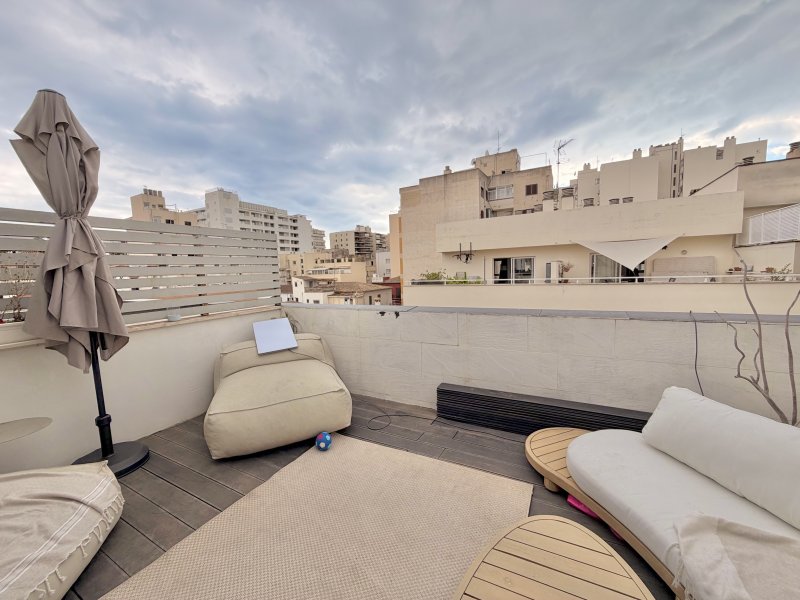 Juwel in Palma: modernes Duplex-Penthouse in Son Armadans