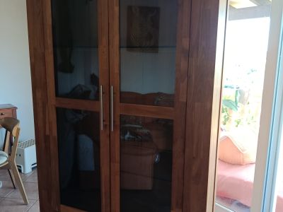 Jysk massive Holzvitrine OAK Modell: Goliath