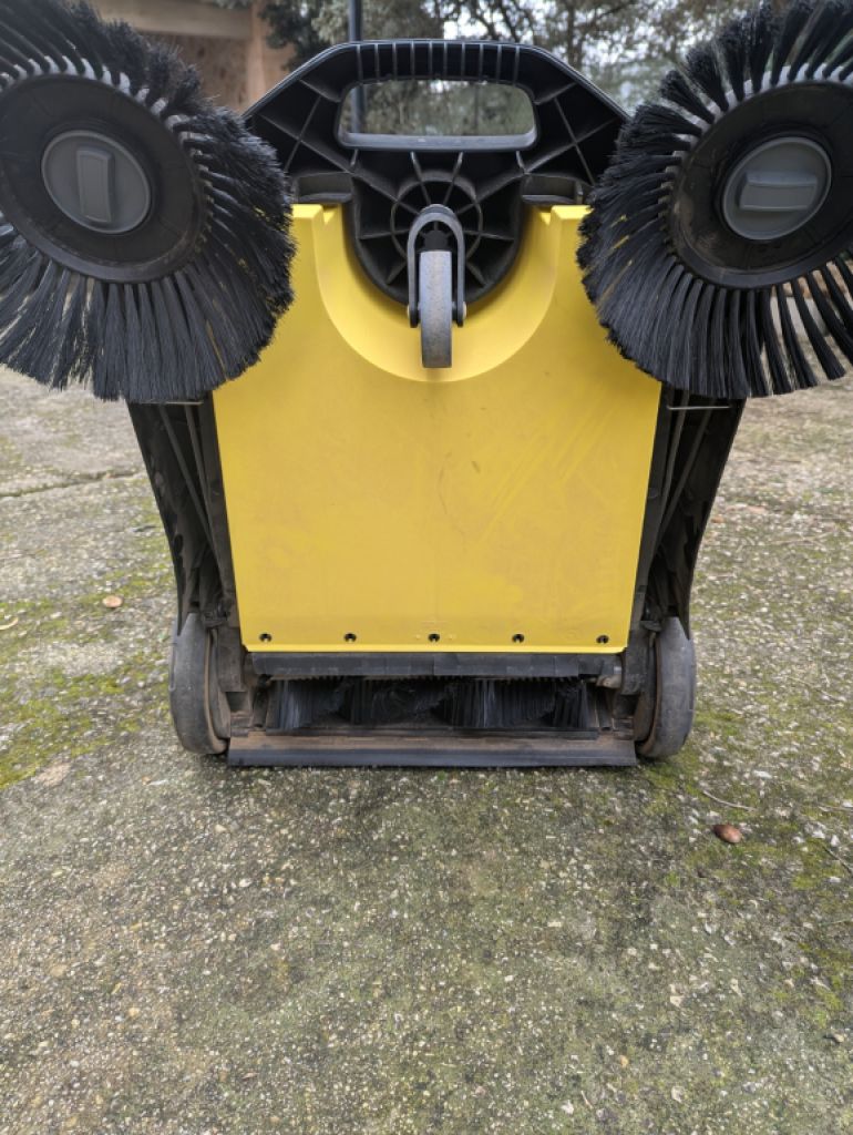 Kärcher Kehrmaschine