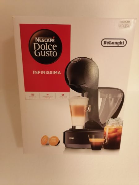 Coffee capsule machine