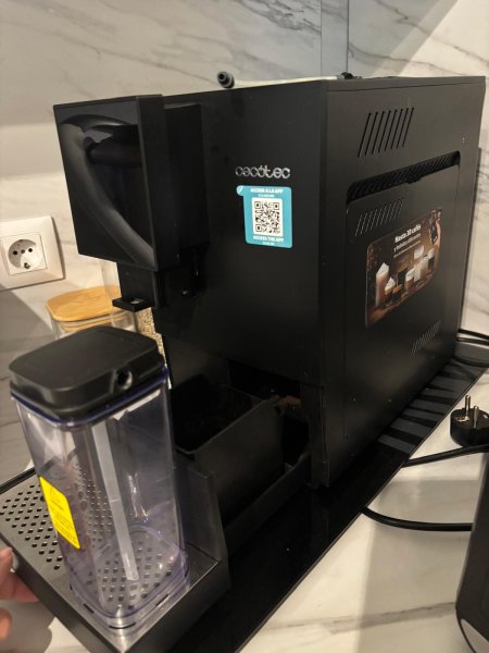 Cecotec coffee machine