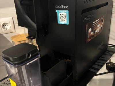 Cecotec coffee machine