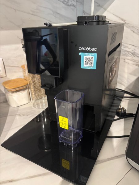 Cecotec coffee machine