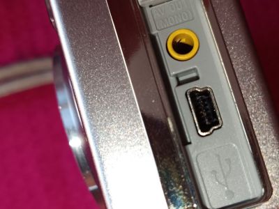 Kamera Sony DSC-W5 in silber inkl. Zubehörpaket