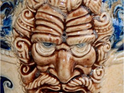 Keramik Weinkrug – Bierkrug, antike Schenkkanne blau um 1880 - Historismus