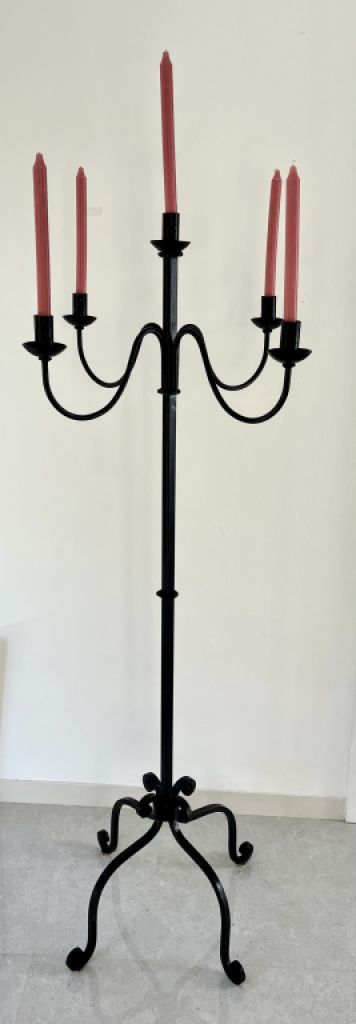 Candelabro de hierro forjado 152 cm