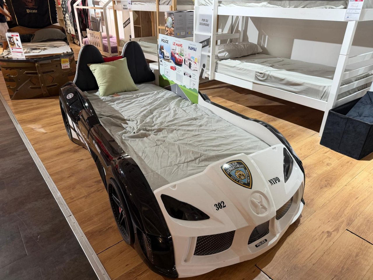 Children's Car Bed Police 90x190 cm incl. Mattress - barely used like new