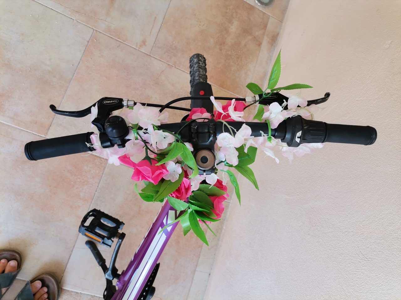 Kinder Fahrrad MONTHY Mountainbike 20" Zoll mit Rechnung von Mallorca Spezialized Neupreis 300 Euro
