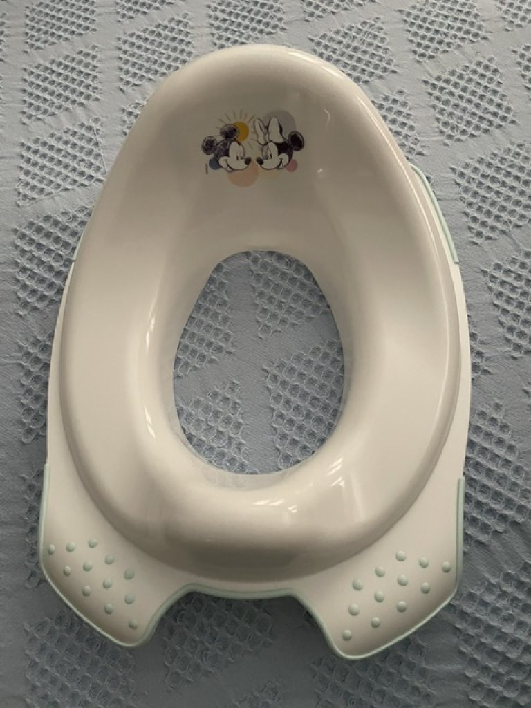 Cuna de viaje para niños, trona, asiento de WC (nuevo), barrera para escalera (2x)