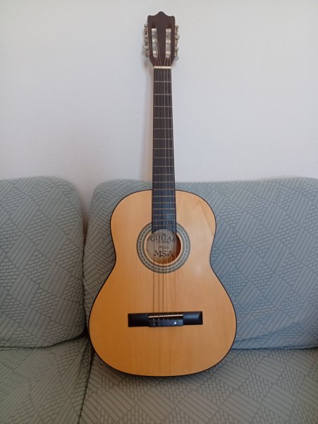 Kindergitarre