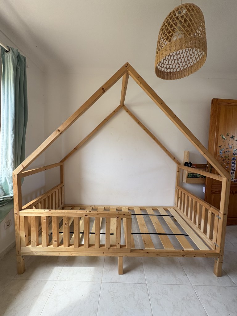 Kinderhaus-Bett