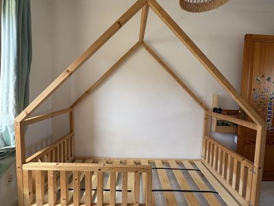 Kinderhaus-Bett