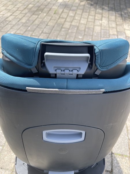 Kindersitz Britax Römer DUALFIX iSize + Modular iSense Base  Premium Komplettset