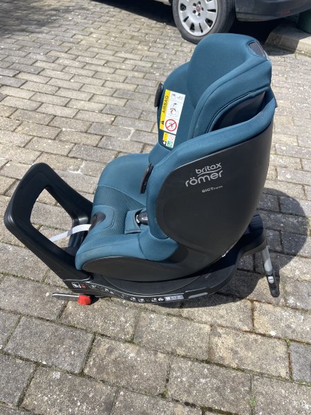 Kindersitz Britax Römer DUALFIX iSize + Modular iSense Base  Premium Komplettset