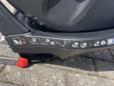 Kindersitz Britax Römer DUALFIX iSize + Modular iSense Base  Premium Komplettset
