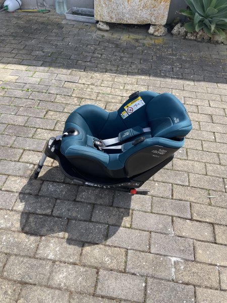 Kindersitz Britax Römer DUALFIX iSize + Modular iSense Base  Premium Komplettset