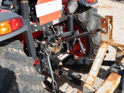 Kioti Traktor Allrad mit Schaufel und Kultivator - aus 2022 mit nur 168 Stunden