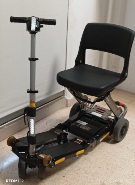 Klappbarer Elektroscooter Luggie