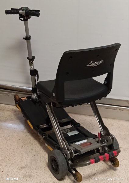 Klappbarer Elektroscooter Luggie