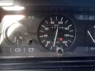 Klassischer alter Citroen C15 aus dem Jahr 2004