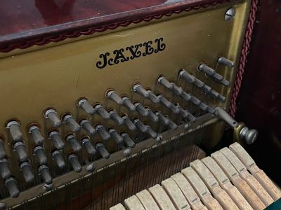 Klavier der mallorquinischen Traditionsmarke JAVER, immernoch verfügbar!!!