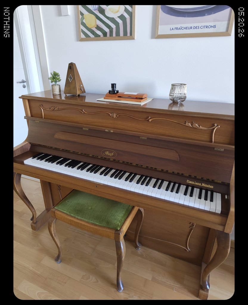 Piano for sale
